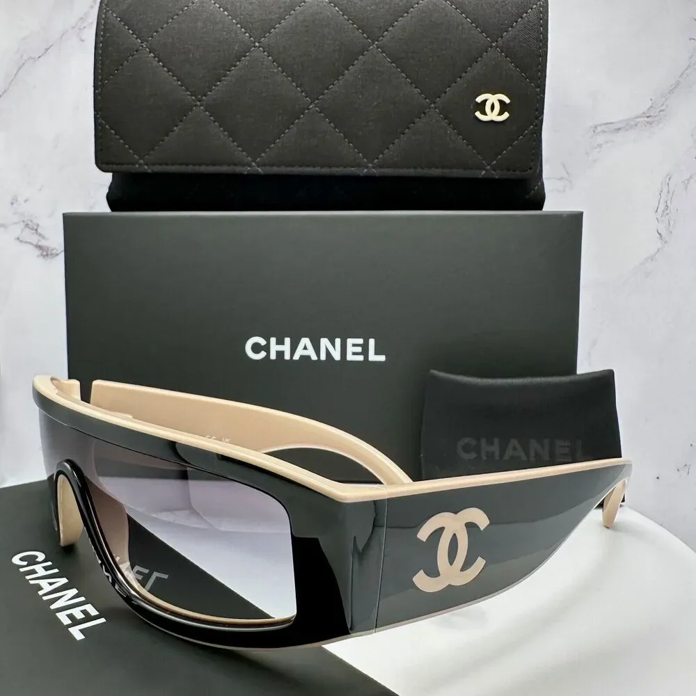 New CHANEL Sunglasses - Picture 3 of 16
